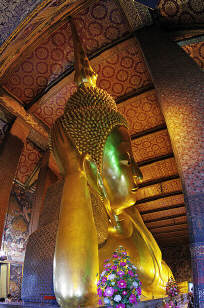 Bangkok_Wat_Pho_reclining_Buddha