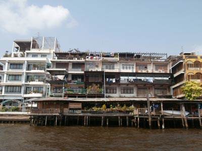 Riverside-tenements