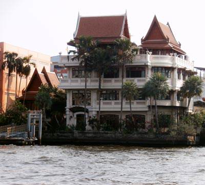 Riverside-villa-2